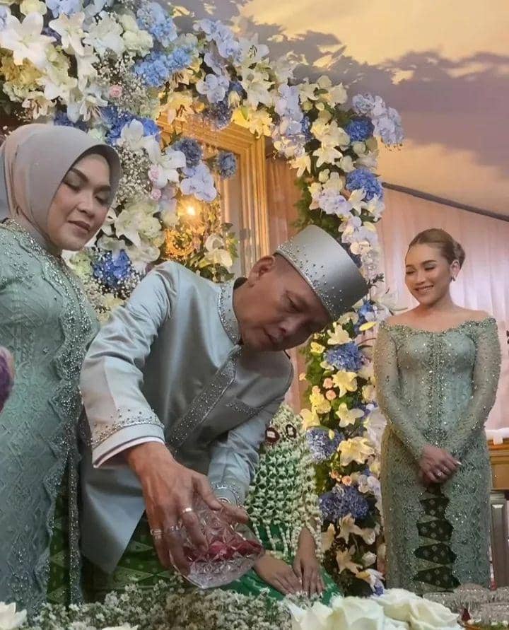 penampilan Ayah Ojak (Instagram.com/fitriwhy04)