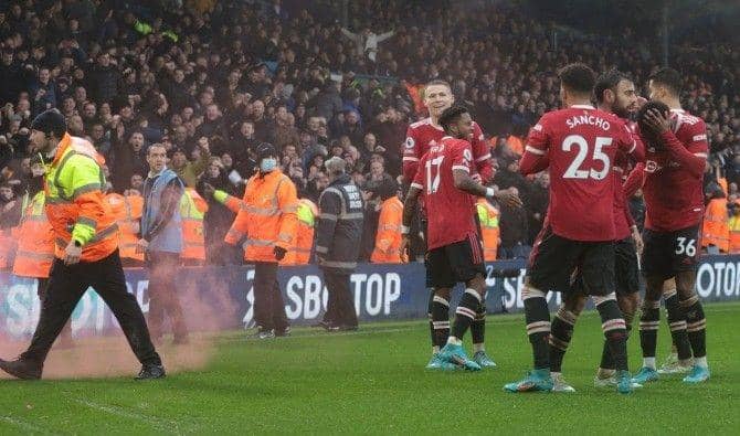 Wonderkid Manchester United Jadi Korban Pelemparan Fans