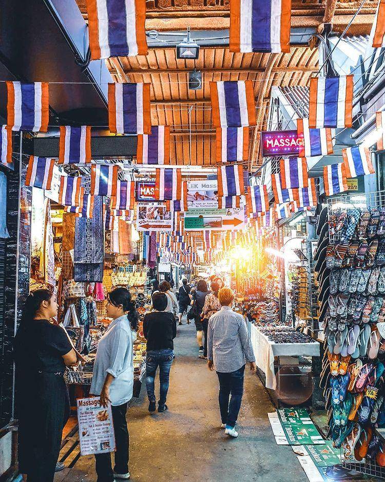 Chatuchak Weekend Market (instagram.com/alexsonramirez/)