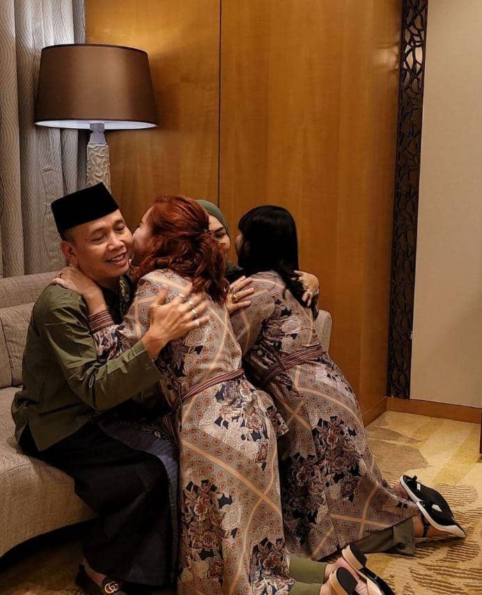 penampilan Ayah Ojak (Instagram.com/mom_ayting92_)
