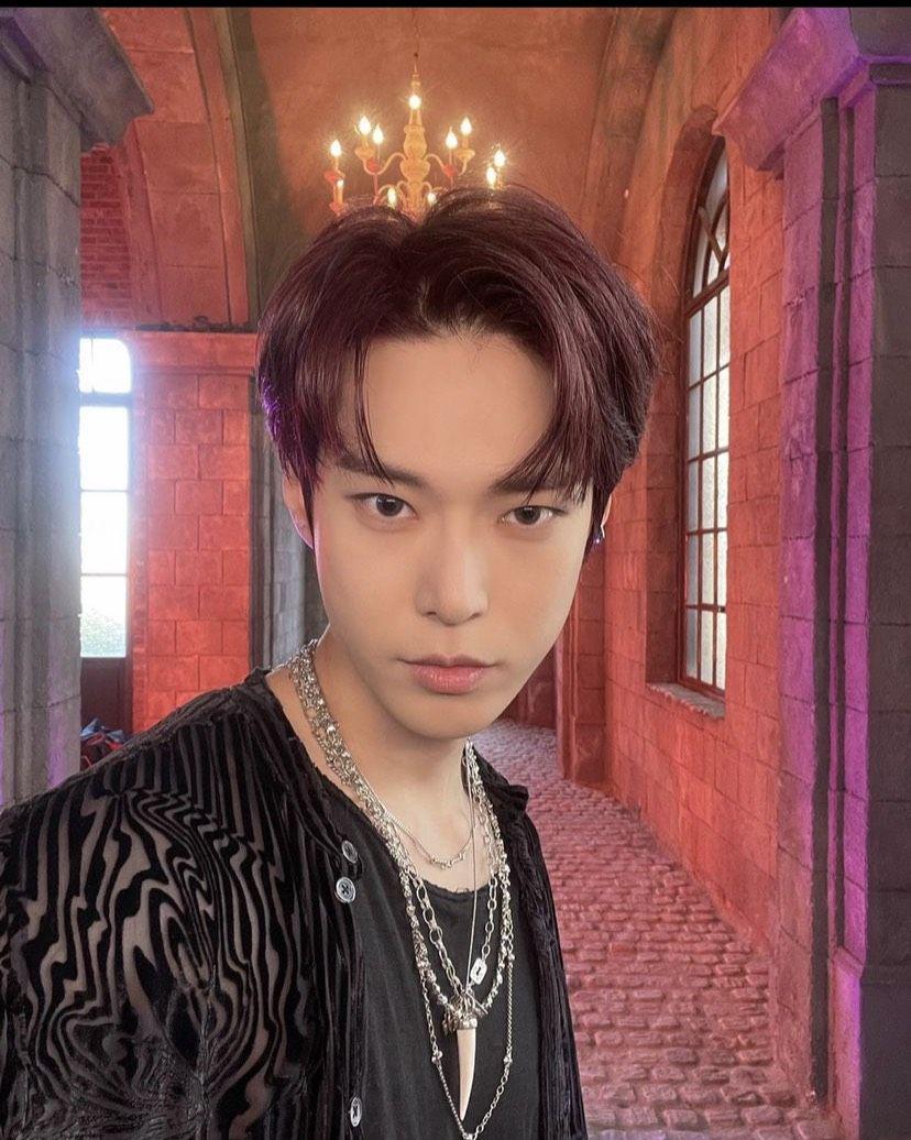 potret Doyoung NCT (instagram.com/nct127)