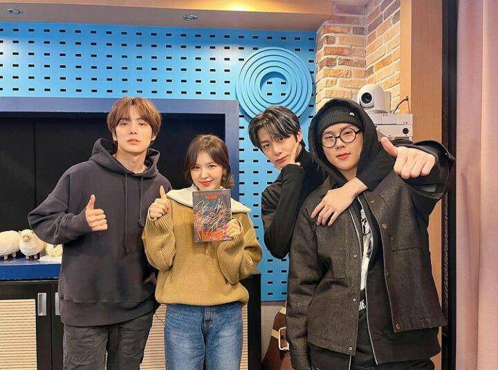 Wendy Red Velvet dan MONSTA X di SBS Wendy's Youngstreet (instagram.com/sbsyoungstreet)