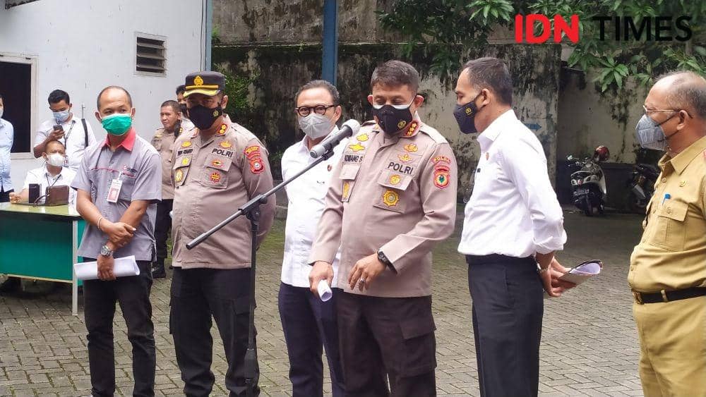Satgas Pangan Polda Sulsel dan Mabes Polri ungkap penyalahgunaan penyaluran minyak di Makassar. (IDN Times/Sahrul Ramadan)