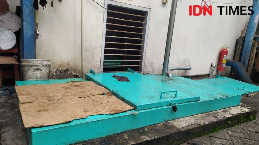 Satgas Pangan Polda Sulsel dan Mabes Polri ungkap penyalahgunaan penyaluran minyak di Makassar. (IDN Times/Sahrul Ramadan)