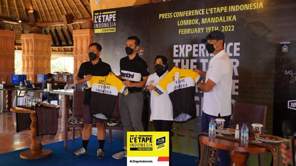 Tertunda Hampir 2 Tahun, L'Etape Indonesia Sukses Digelar di Mandalika