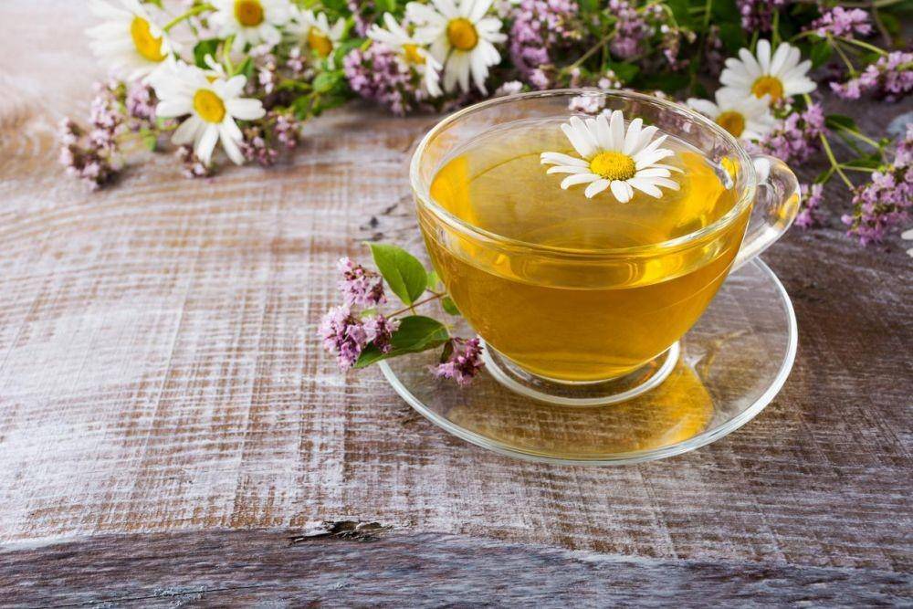 teh chamomile (thedailymeal.com)
