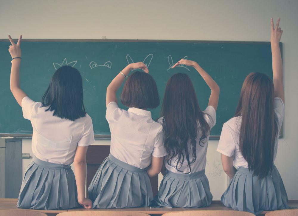 20 Lagu yang Jadi Teman Jamkos sebelum Pandemik, Bikin Kangen SMA!