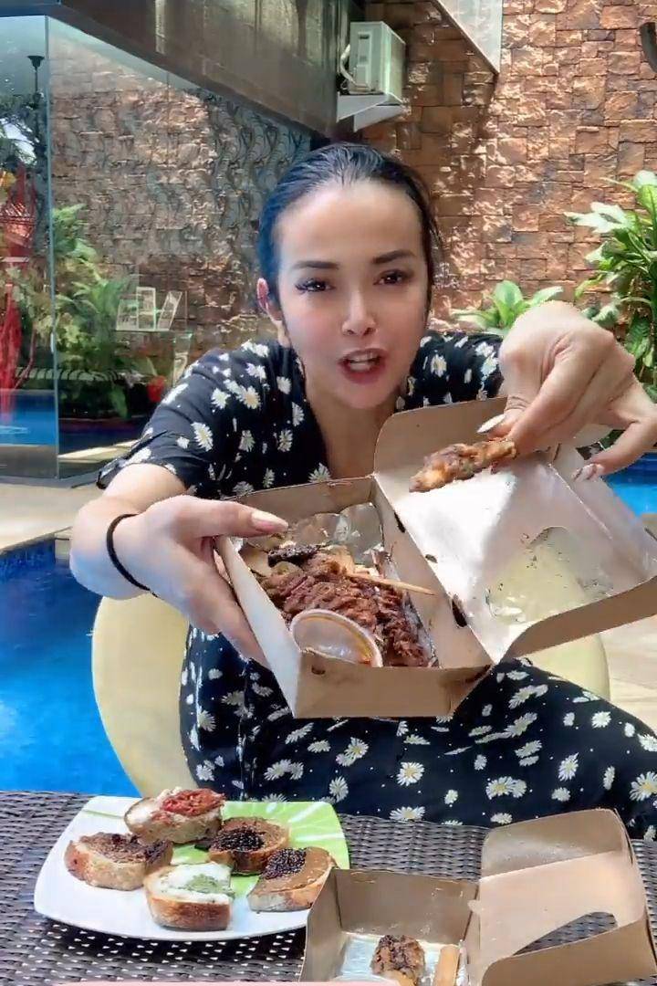 Jennifer Ipel turun berat badan (Instagram.com/jennifer_ipel)