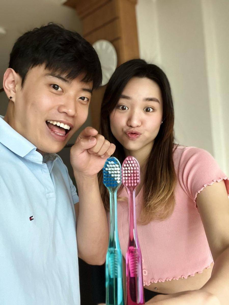 Hansol dan Jannete ajak kamu ikutan photo competition dengan pasangan bersama sikat gigi Systema Active Clean (Dok. Systema)