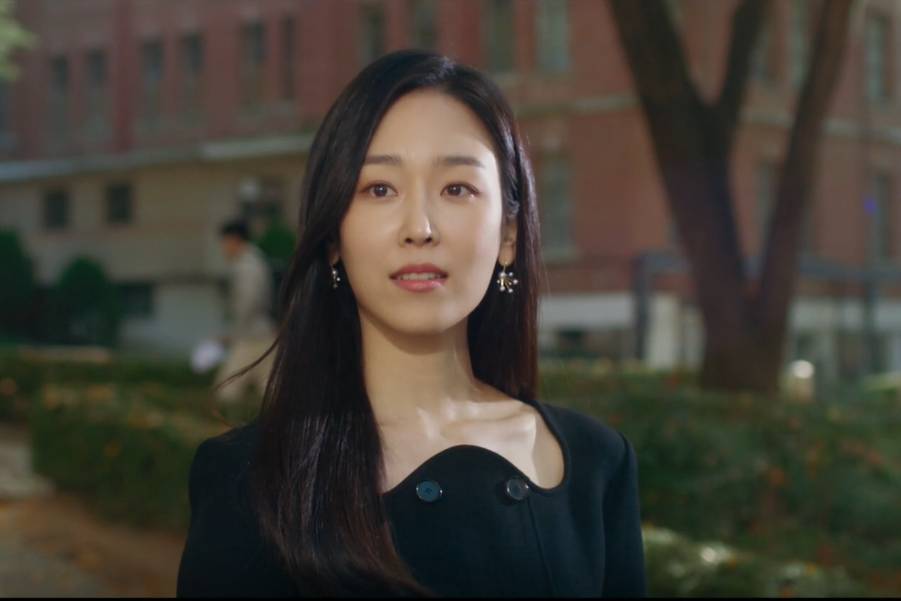 Seo Hyun Jin di teaser drama Why Oh Soo Jae? (programs.sbs.co.kr)