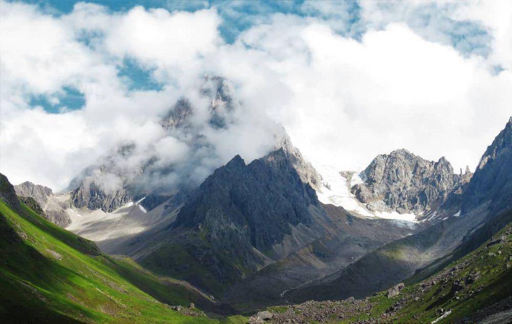 Gunung Hkakabo Razi (instagram.com/vivianrbc01)