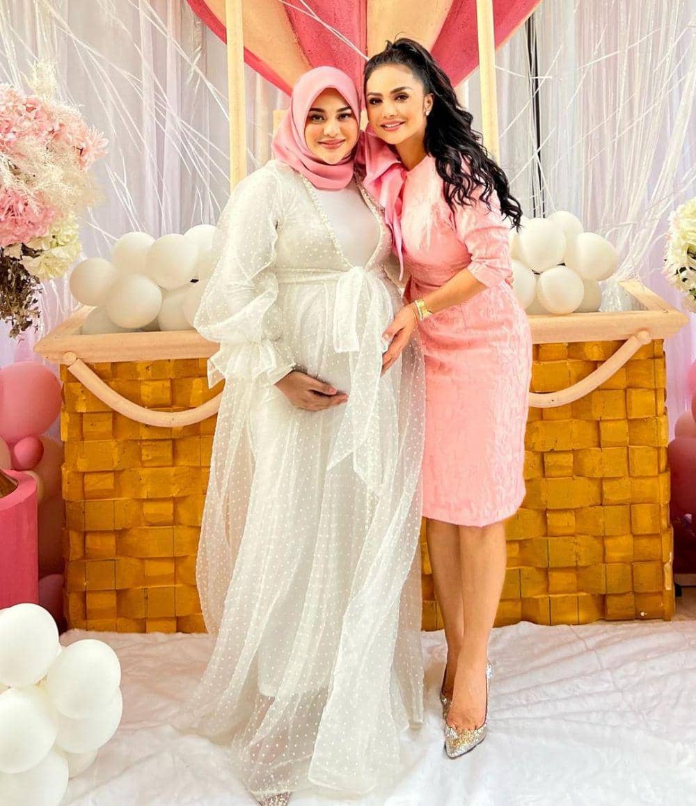 Krisdayanti dan Aurel Hermansyah (instagram.com/krisdayantilemos/)