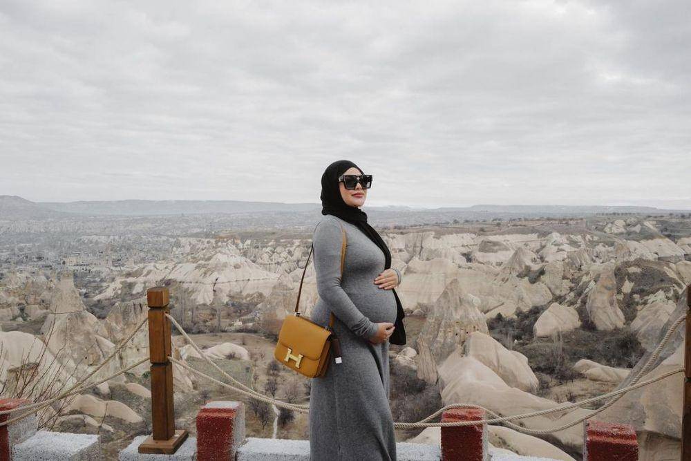 Potret Aurel Hermansyah lahiran (instagram.com/aurelie.hermansyah)