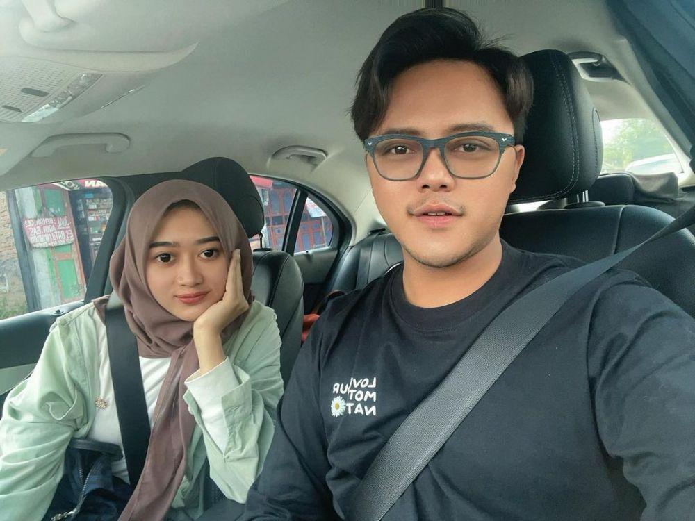 9 Potret Danang Pradana dan Istri Setelah Menikah, Kian Romantis!