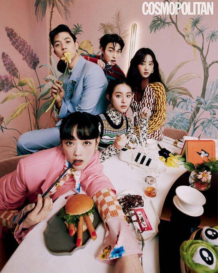 Pemotretan para pemeran drama Korea All of Us are Dead (Dok. Cosmpolitan Korea)