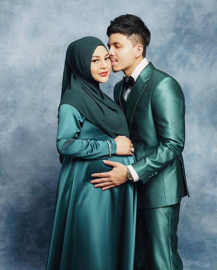 Maternity photo Aurel dan Atta. (Instagram.com/winstongomez)