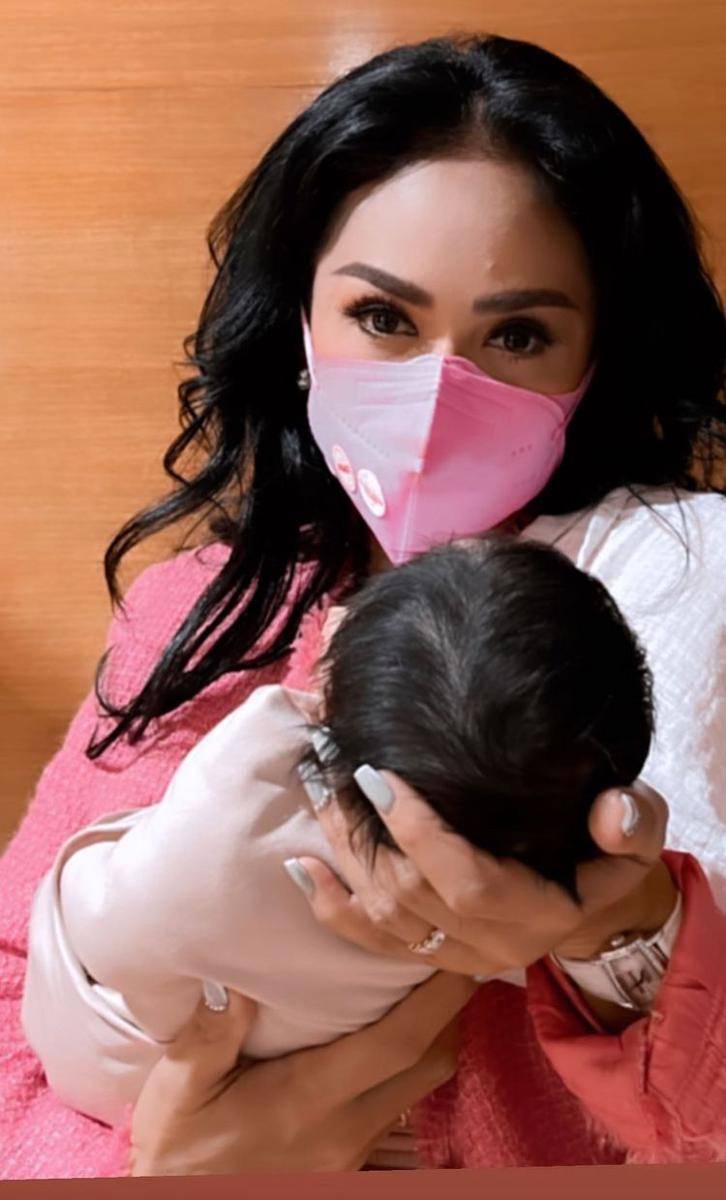 Baby A (Instagram.com/krisdayantilemos)