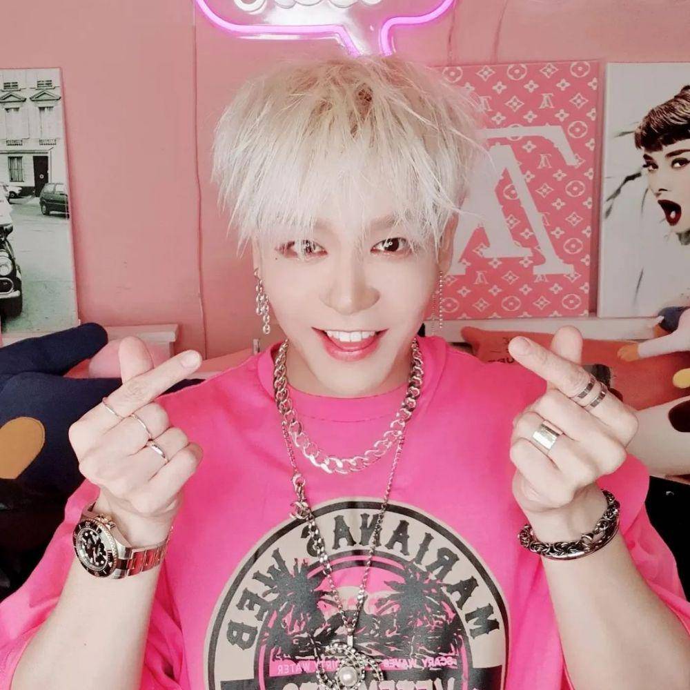 Kang Sung Hoon (instagram.com/kang.s.h.0222)