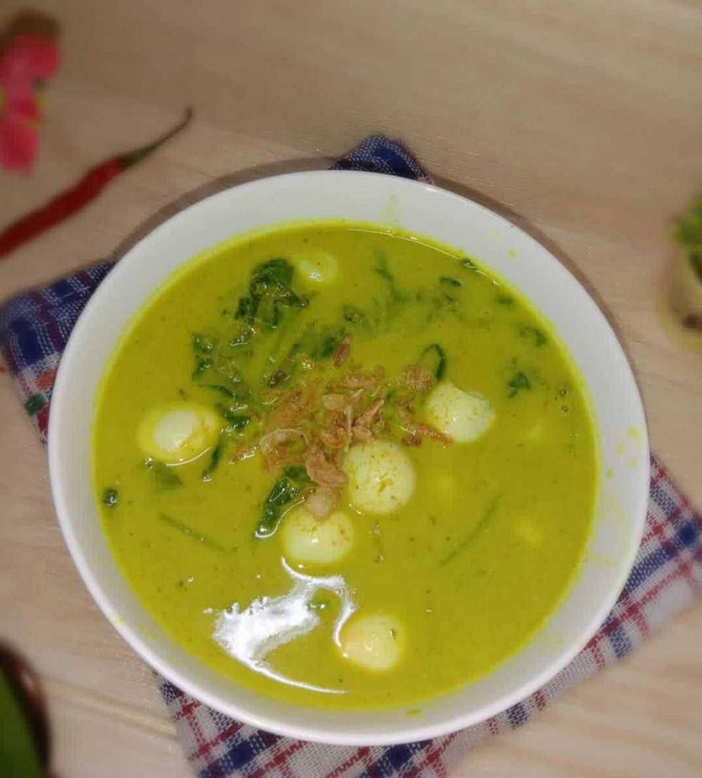 gulai bayam (instagram.com/idrawidia)