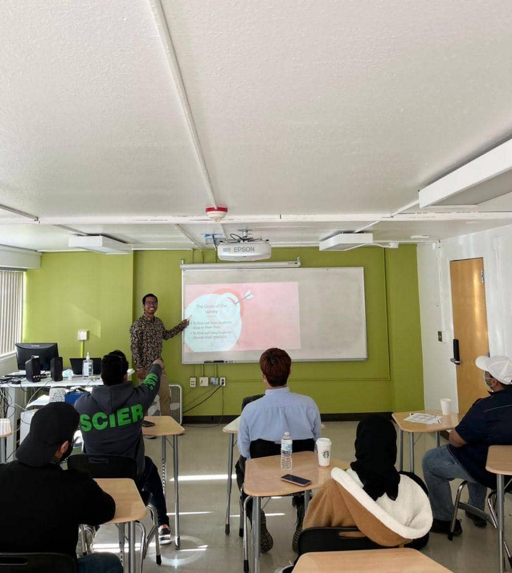 Wayan Yana dosen Program Studi Pendidikan Bahasa Inggris Universitas Bandar Lampung (UBL) menempuh pendidikan S3 di Washington State University (WSU) Amerika Serikat. (Dok. UBL).