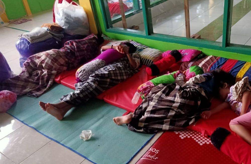 Warga di Blok X Perumnas Antang Makassar mulai mengungsi. (Dok. Istimewa)