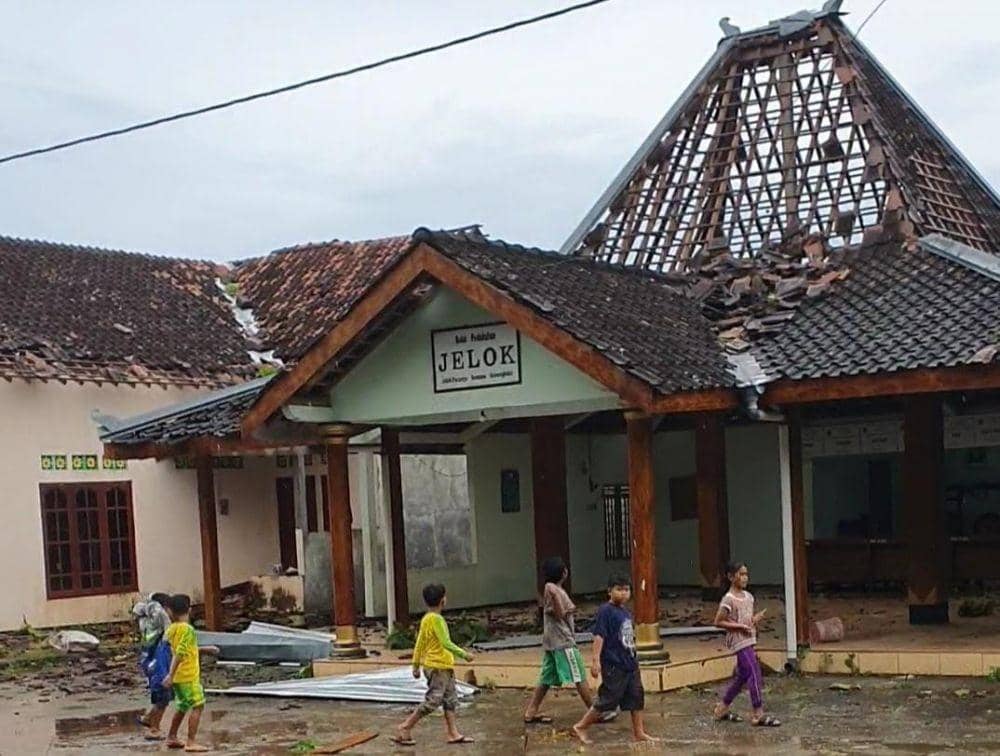 Hujan dan Angin Kencang Terjang Gunungkidul, 527 Rumah Warga Rusak