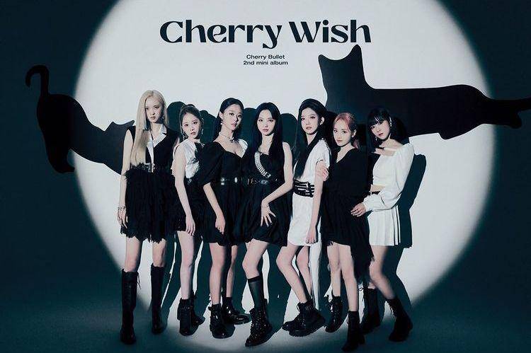 concept photo mini album Cherry Wish (instagram.com/cherrybullet)