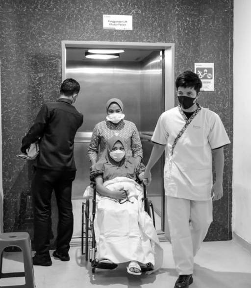 Potret Aurel Hermansyah lahiran (instagram.com/attahalilintar)