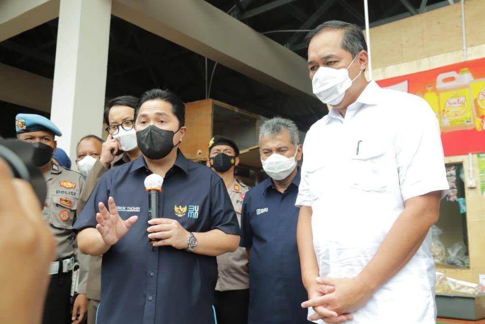 Menteri BUMN Erick Thohir bersama Menteri Perdagangan RI Muhammad Luthfi, Direktur Utama BRI Sunarso dalam peresmian Pasar Dorowati di Kabupaten Kebumen dan Pasar Purworejo di Kabupaten Purworejo, Jawa Tengah. (Dok. BRI)