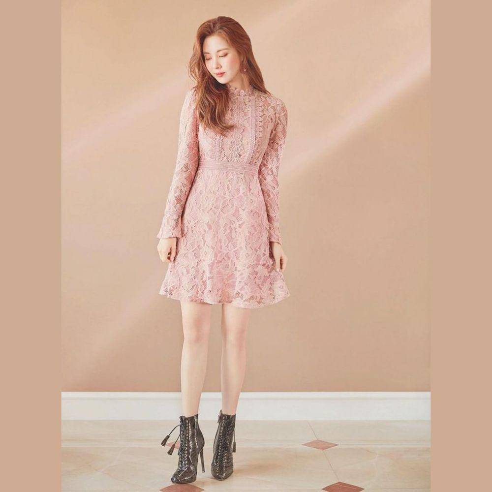 boots ala member SNSD (instagram.com/snsdoutfit)