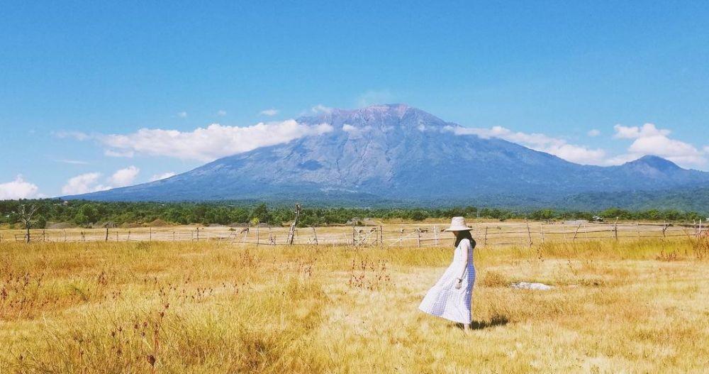 5 Potret Keren Savana Tianyar di Bali, Eksotis Sejauh Mata Memandang