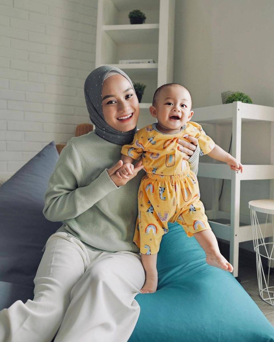 potret Dinda Hauw (instagram.com/dindahw)