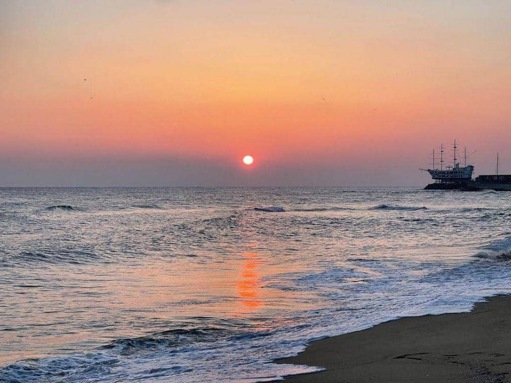 9 Rekomendasi Pantai di Korea Selatan yang Wajib Kalian Kunjungi!
