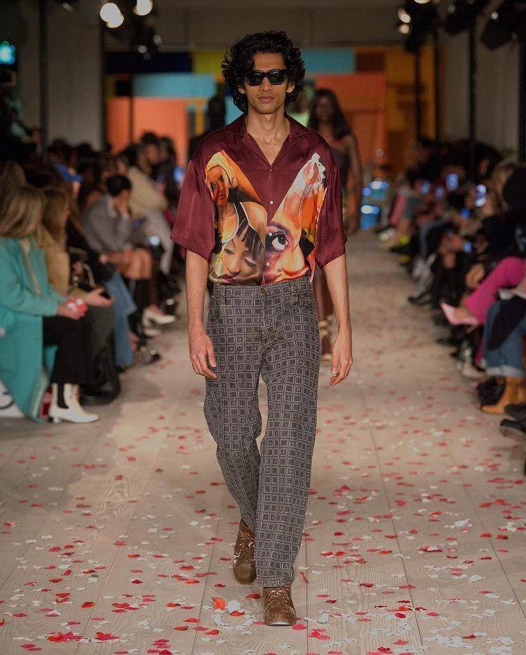 Outfit vintage Bollywood (Instagram.com/Ahluwalia)