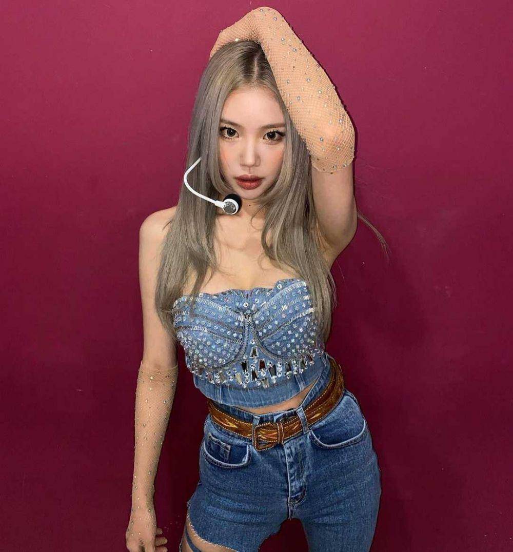 Jooe MOMOLAND (instagram.com/j_oo.e_0en)