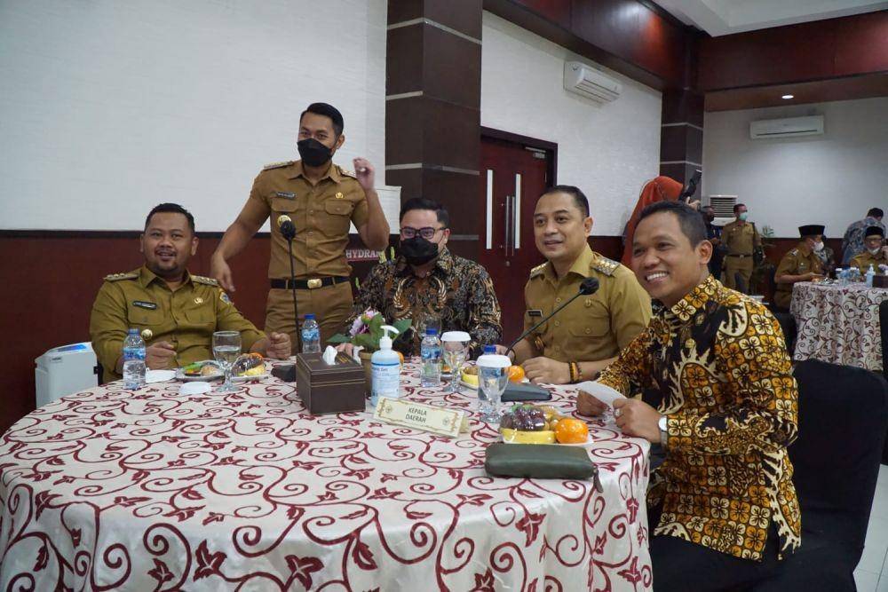 Badan Pemeriksa Keuangan (BPK) perwakilan Jawa Timur menyelenggarakan diskusi dengan kepala daerah di Jawa Timur. (Dok. Pemkab Kediri)