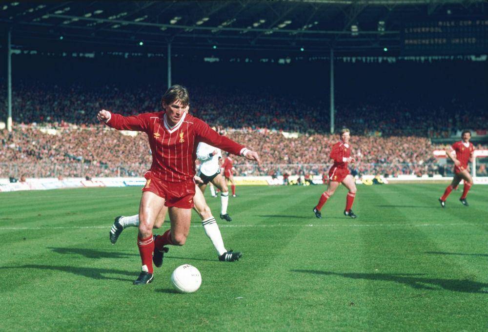 Kenny Dalglish menjadi manajer sekaligus pemain Liverpool pada medio 1980-an. (thesefootballtimes.co)