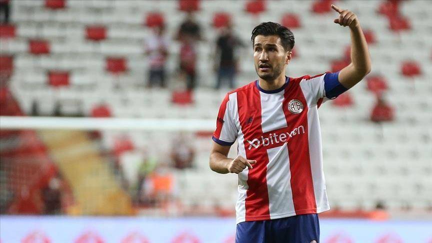 Nuri Sahin menjadi manajer sekaligus pemain Antalyaspor di Turkish Super Lig sejak awal 2021/2022. (aa.com.tr)