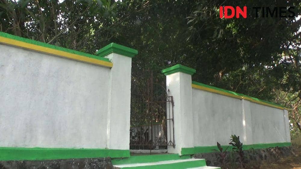 Pintu masuk makam Krisik, Simo. IDNTimes/Larasati Rey