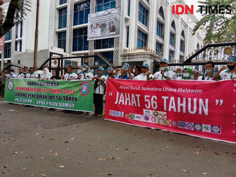Aksi 22 Serikat Buruh di Sumut: Cabut Aturan JHT dan Copot Menaker!