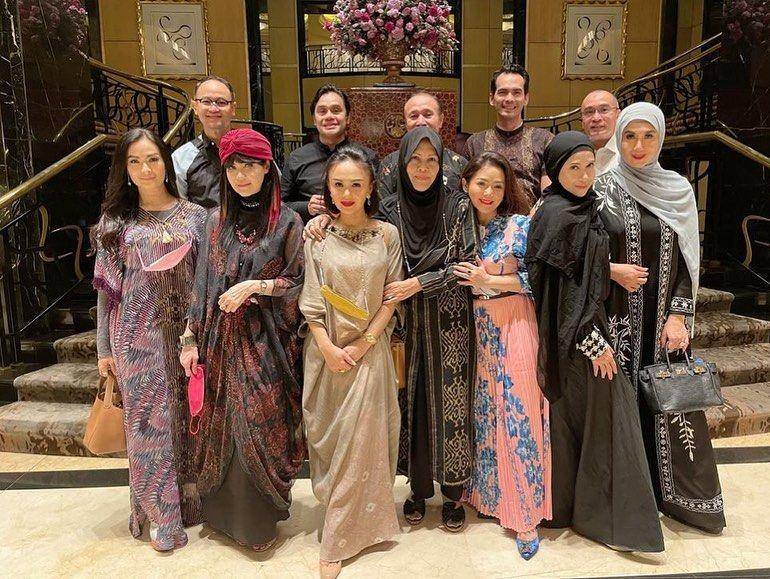 Adu Gaya Yuni Shara dan Kristina Dangdut (instagram.com/kristinadangdut)