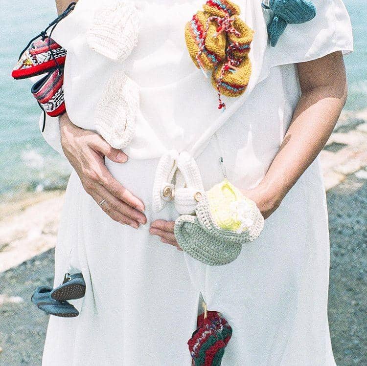 Maternity photo Nadine Chandrawinata dan Dimas Anggara. (Govinda Rumi via Instagram.com/nadinelist)