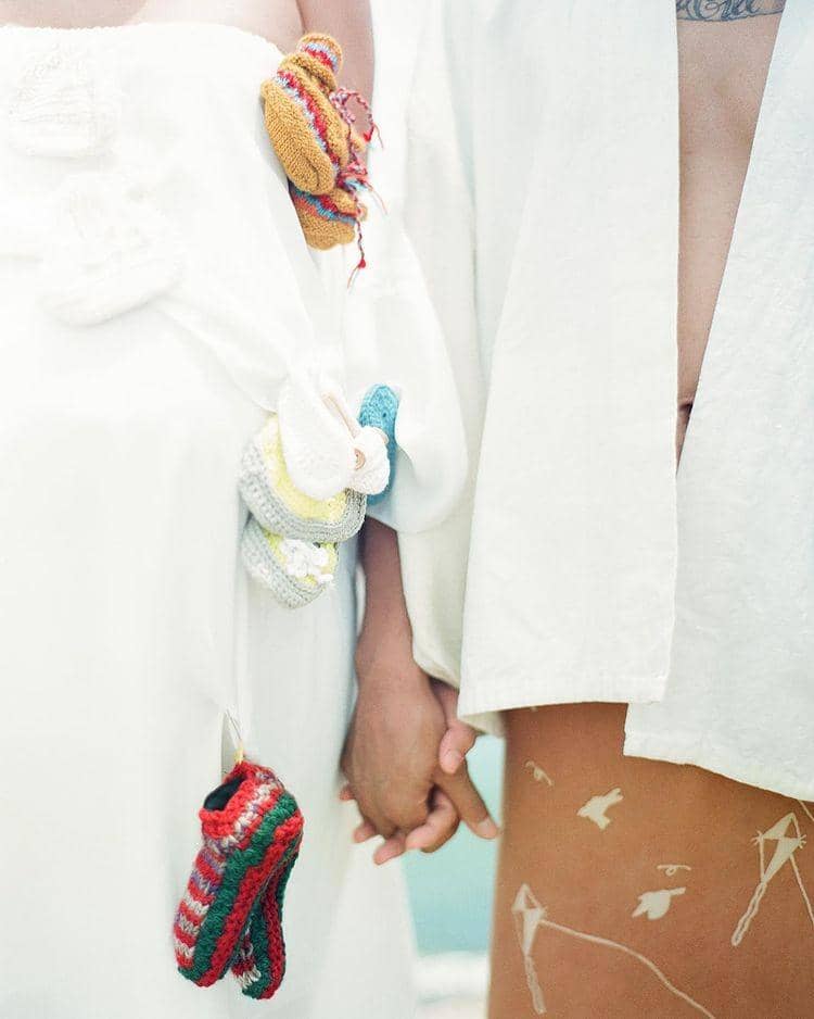 Maternity photo Nadine Chandrawinata dan Dimas Anggara. (Govinda Rumi via Instagram.com/nadinelist)