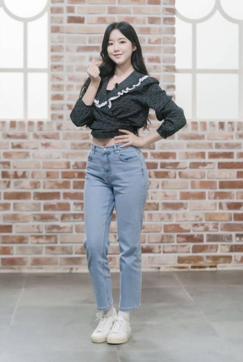 outfit Shu Hua (twitter.com/hiikiddo)