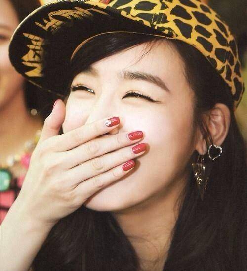 nail art Tiffany SNSD (twitter.com/SMGirls4)