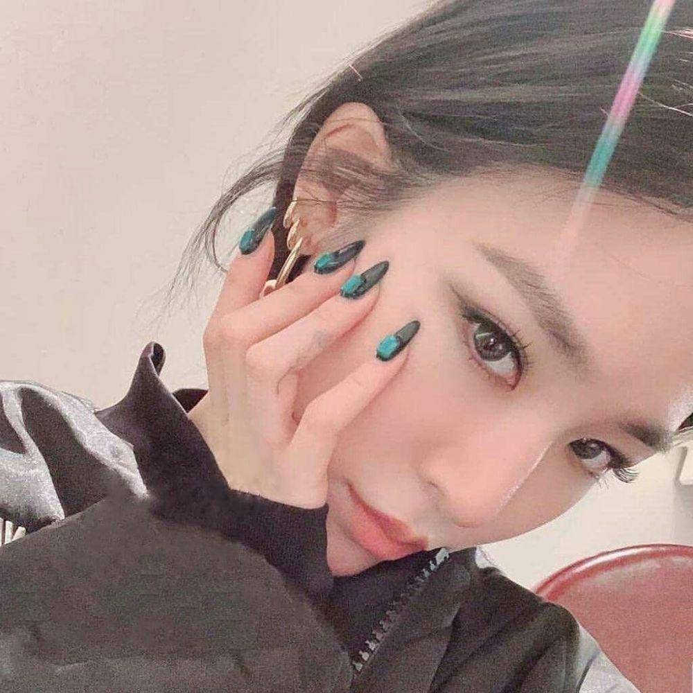 nail art Tiffany SNSD (twitter.com/SMGirls4)