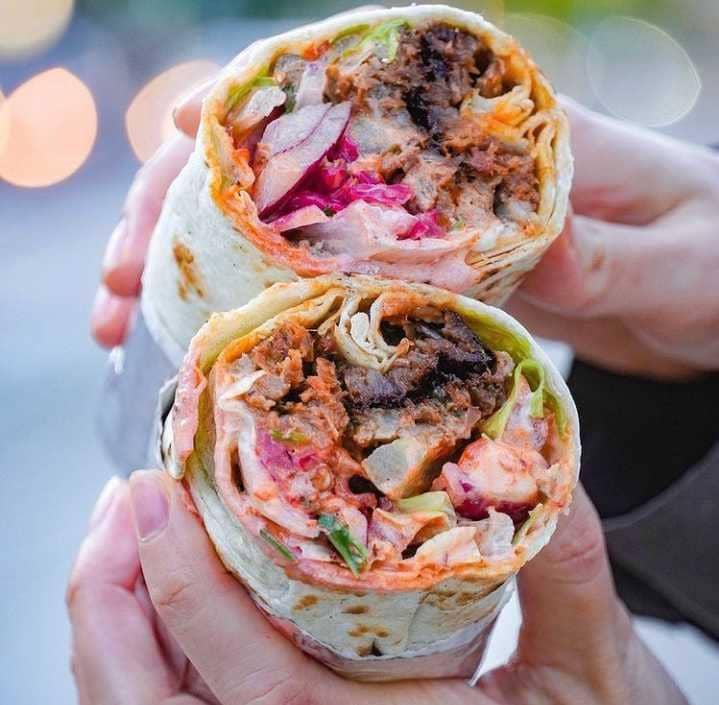 shawarma (instagram.com/virtualkitchen_e3)