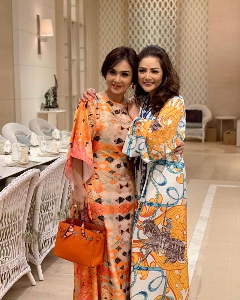 Adu Gaya Yuni Shara dan Kristina Dangdut (instagram.com/kristinadangdut)