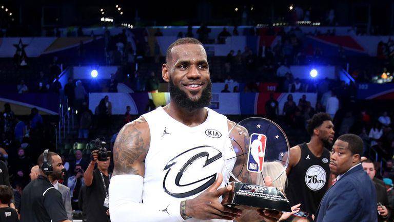 LeBron James jadi MVP pada All-Star 2018. (skysports.com)