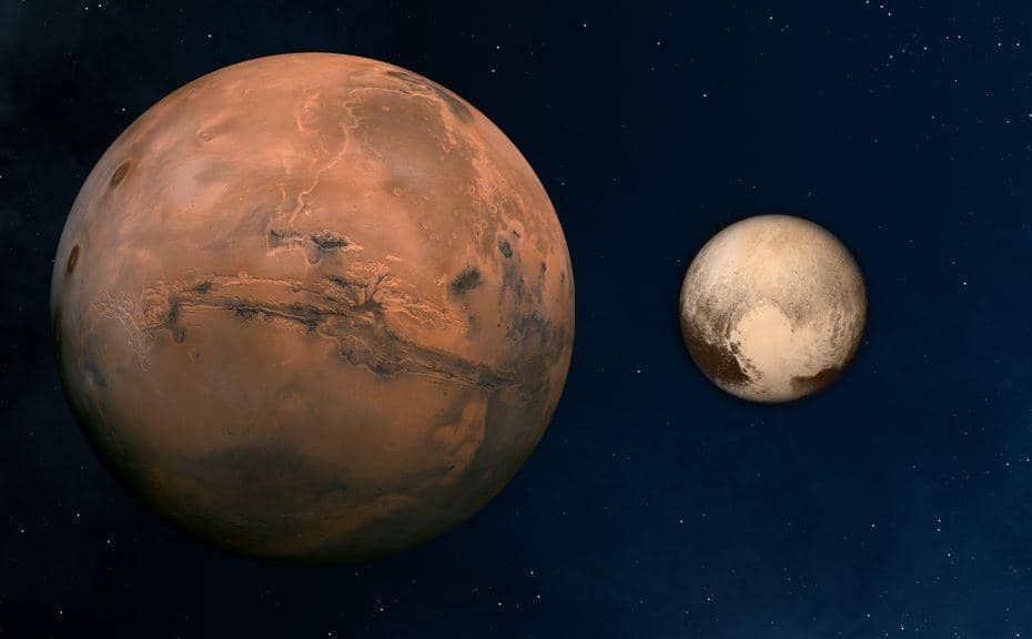 ilustrasi perbandingan Mars dan Pluto (mars.nasa.gov)